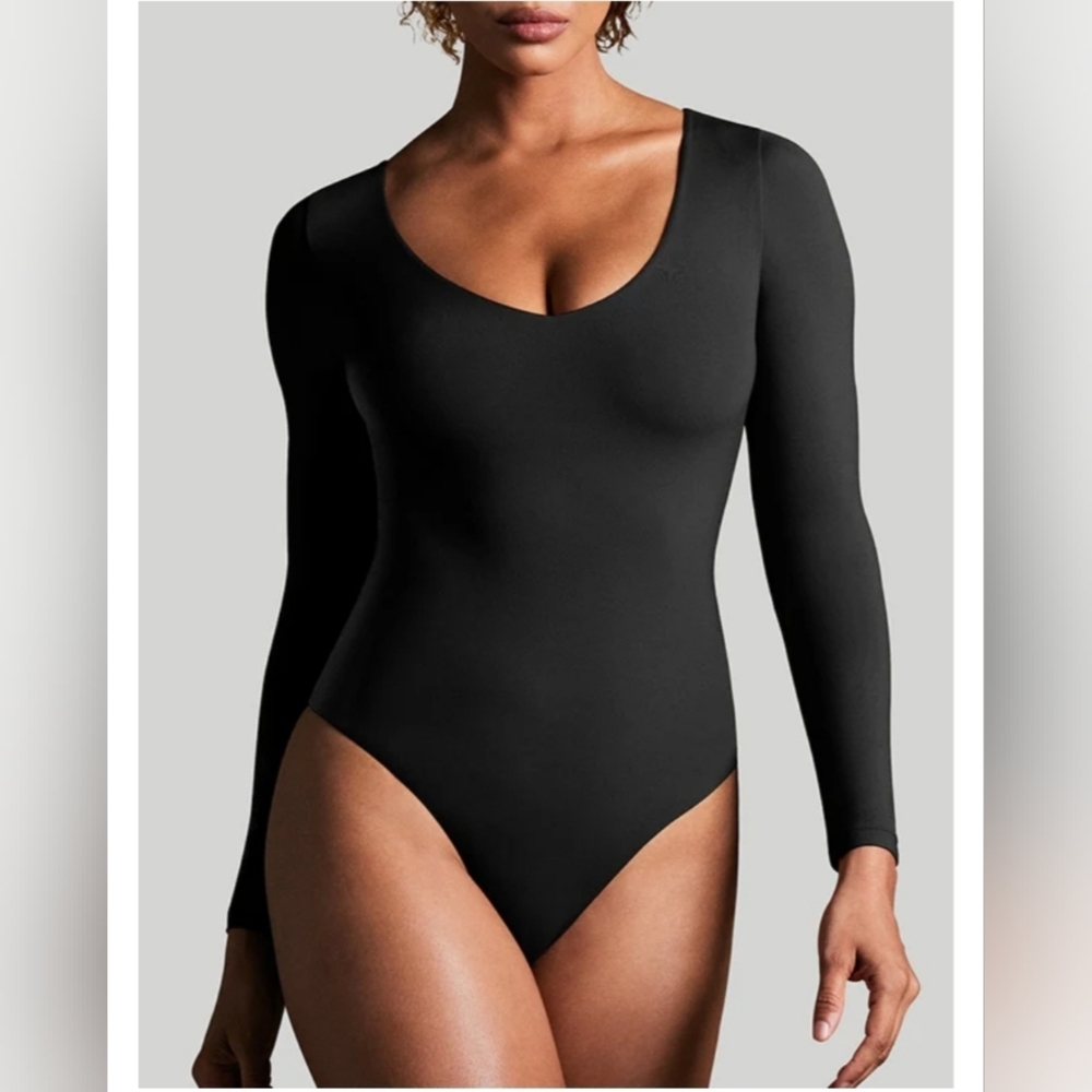 New Witbout Tags IUGA Long Sleeve V Neck Bodysuits Medium
